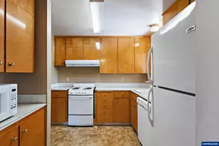 1740 Vanderbeck Ln, Woodburn, OR 97071 - Photo 14