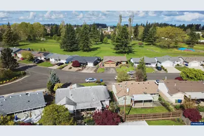 1740 Vanderbeck Ln, Woodburn, OR 97071 - Photo 34