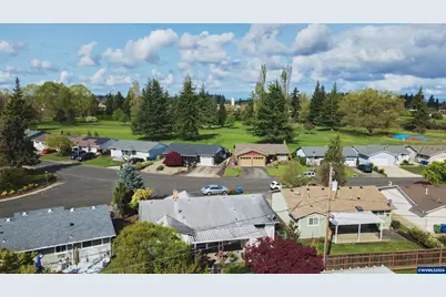 1740 Vanderbeck Ln, Woodburn, OR 97071 - Photo 36