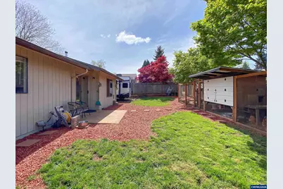 5021 Daniel St S, Salem, OR 97306 - Photo 20