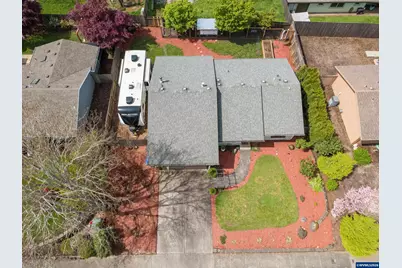 5021 Daniel St S, Salem, OR 97306 - Photo 10