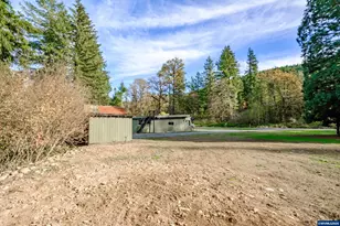48785 Santiam Hwy, Sweet Home, OR 97329 - Photo 36