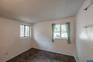 48785 Santiam Hwy, Sweet Home, OR 97329 - Photo 20