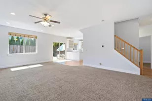 1964 Jamison Dr SE, Salem, OR 97306 - Photo 10