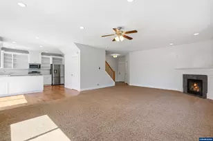 1964 Jamison Dr SE, Salem, OR 97306 - Photo 12