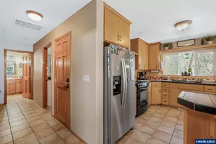 1760 SW Goucher Ct, McMinnville, OR 97128 - Photo 24