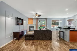 221 E 16th St, Lafayette, OR 97127 - Photo 18