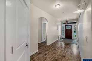 221 E 16th St, Lafayette, OR 97127 - Photo 12