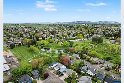 2072 22nd Av SE, Albany, OR 97322 - Photo 4