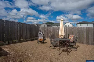 760 S 16th St, Philomath, OR 97370 - Photo 34
