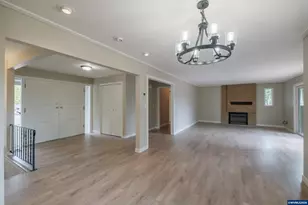 3385 Balsam Dr S, Salem, OR 97302 - Photo 28