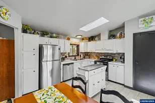 632 Windemere St, Aumsville, OR 97101 - Photo 20