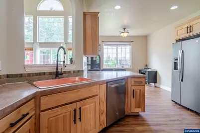 1140 46th Av, Sweet Home, OR 97386 - Photo 12