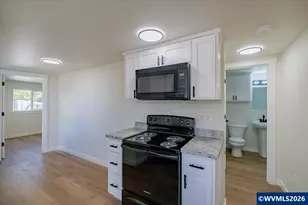 2404 10th St, Tillamook, OR 97141 - Photo 10