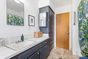 2510 Oak St SE, Albany, OR 97322 - Photo 18