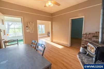 724 N Main St, Brownsville, OR 97327 - Photo 14
