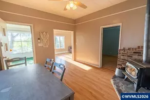 724 N Main St, Brownsville, OR 97327 - Photo 14