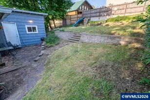 724 N Main St, Brownsville, OR 97327 - Photo 30
