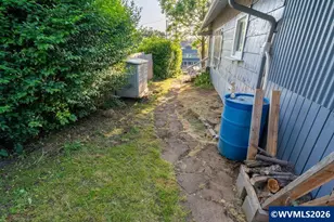 724 N Main St, Brownsville, OR 97327 - Photo 34