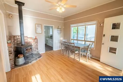 724 N Main St, Brownsville, OR 97327 - Photo 14