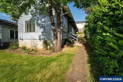 724 N Main St, Brownsville, OR 97327 - Photo 8
