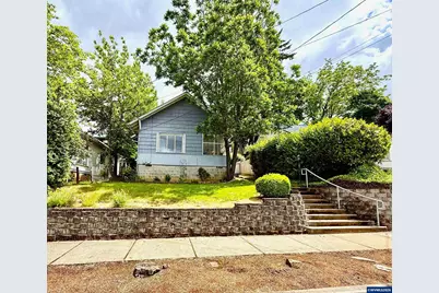 724 N Main St, Brownsville, OR 97327 - Photo 2
