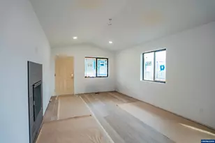2456 Phillips Wy, Lebanon, OR 97355 - Photo 6