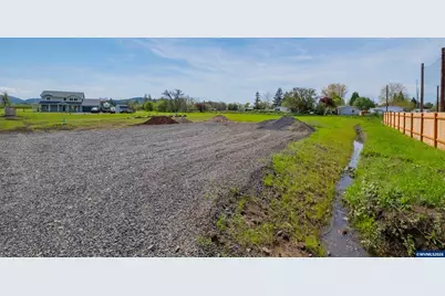 348 E Kisling Av, Brownsville, OR 97327 - Photo 30