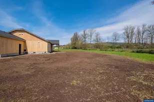 348 E Kisling Ave, Brownsville, OR 97327 - Photo 6