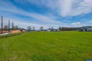348 E Kisling Ave, Brownsville, OR 97327 - Photo 32