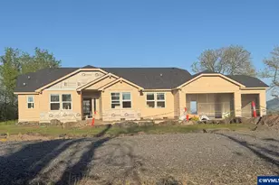 348 E Kisling Ave, Brownsville, OR 97327 - Photo 2