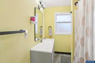 4055 Silverton Rd NE, Salem, OR 97305 - Photo 12