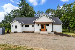 4468 Fox Ln S, Salem, OR 97306 - Photo 2