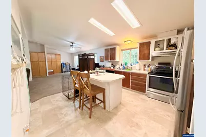 40159 Highway 228, Sweet Home, OR 97386 - Photo 8