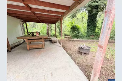 40159 Highway 228, Sweet Home, OR 97386 - Photo 16