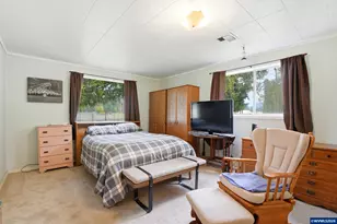 48974 SE Fairview St, Mill City, OR 97360 - Photo 20