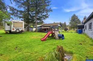 48974 SE Fairview St, Mill City, OR 97360 - Photo 40