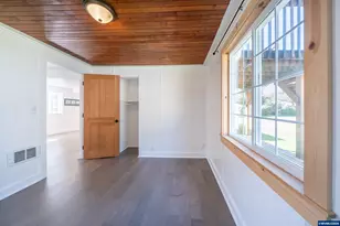 43 NW Knoxville St, Yachats, OR 97498 - Photo 16