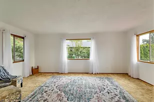 2207 Oregon Ct, Woodburn, OR 97071 - Photo 6