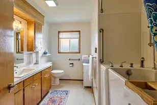 2207 Oregon Ct, Woodburn, OR 97071 - Photo 20