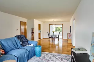 2207 Oregon Ct, Woodburn, OR 97071 - Photo 4