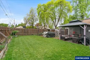2410 Laurel Ave NE, Salem, OR 97301 - Photo 22