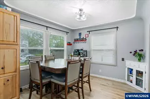 2410 Laurel Ave NE, Salem, OR 97301 - Photo 6