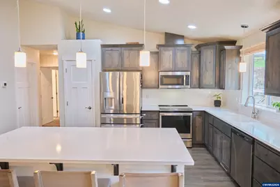1305 SW Illihe Rd, Dallas, OR 97338 - Photo 2