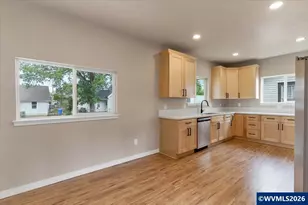 494 17th St SE, Salem, OR 97301 - Photo 8