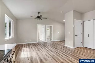 494 17th St SE, Salem, OR 97301 - Photo 32