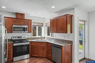 2631 Natures View Ct NW, Salem, OR 97304 - Photo 12