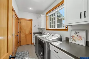 225 SW Hendricks St, Sublimity, OR 97385 - Photo 24