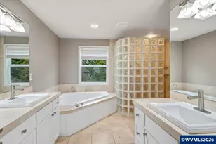 2470 Crestmont Cir S, Salem, OR 97302 - Photo 34