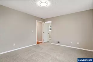 2470 Crestmont Cir S, Salem, OR 97302 - Photo 40